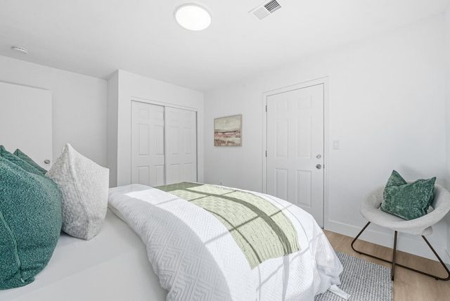 2370 Ralmar Avenue, East Palo Alto, CA 94303