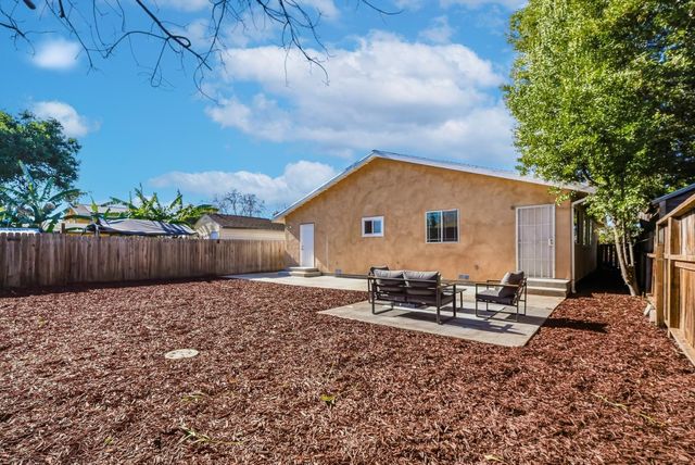 2370 Ralmar Avenue, East Palo Alto, CA 94303