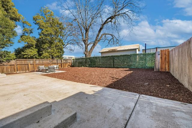 2370 Ralmar Avenue, East Palo Alto, CA 94303