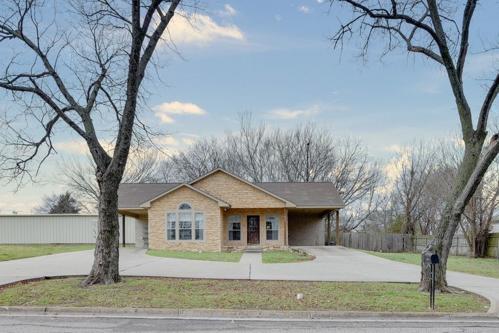 620 N Beaton Street, Corsicana, TX 75110