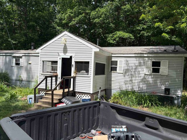 47 Gray Road, Barnstead, NH 03218