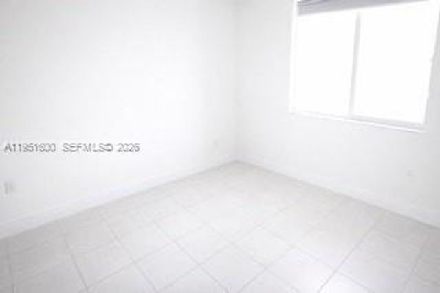 10270 NW 66th St 303, Doral, FL 33178