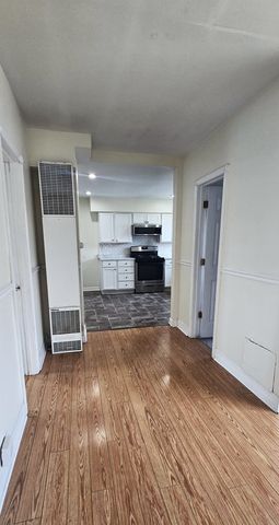 5200 S Lorel Avenue 1, Chicago, IL 60638