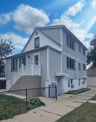 5200 S Lorel Avenue 1, Chicago, IL 60638