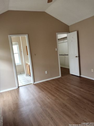 972 HEDGESTONE DR, San Antonio, TX 78258