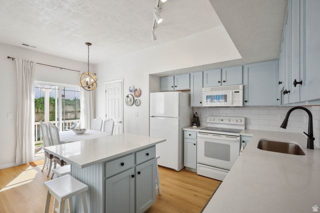 140 N BAMBERGER RD, North Salt Lake, UT 84054