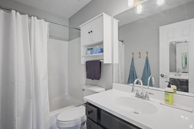 140 N BAMBERGER RD, North Salt Lake, UT 84054