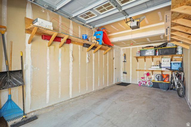 140 N BAMBERGER RD, North Salt Lake, UT 84054