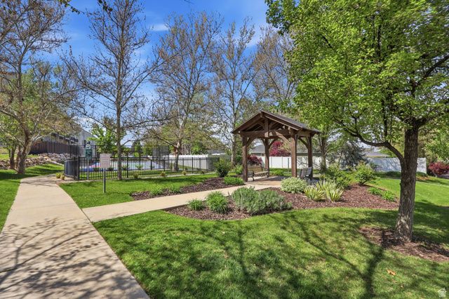 140 N BAMBERGER RD, North Salt Lake, UT 84054