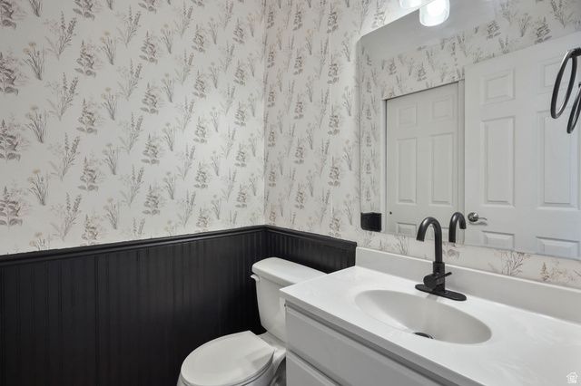 140 N BAMBERGER RD, North Salt Lake, UT 84054
