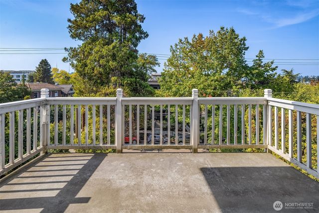 2616 Franklin Avenue E, Seattle, WA 98102