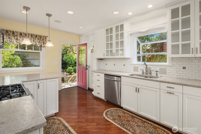 2616 Franklin Avenue E, Seattle, WA 98102