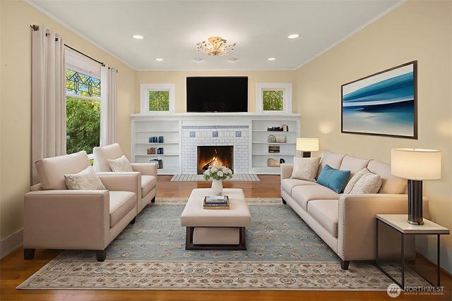 2616 Franklin Avenue E, Seattle, WA 98102