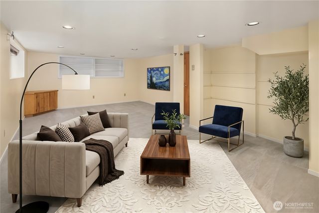 2616 Franklin Avenue E, Seattle, WA 98102