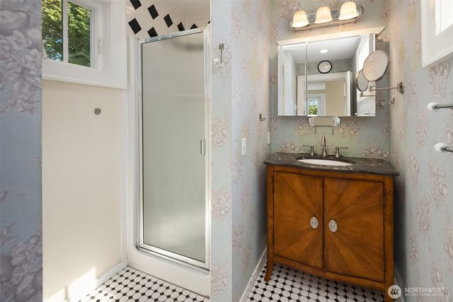 2616 Franklin Avenue E, Seattle, WA 98102