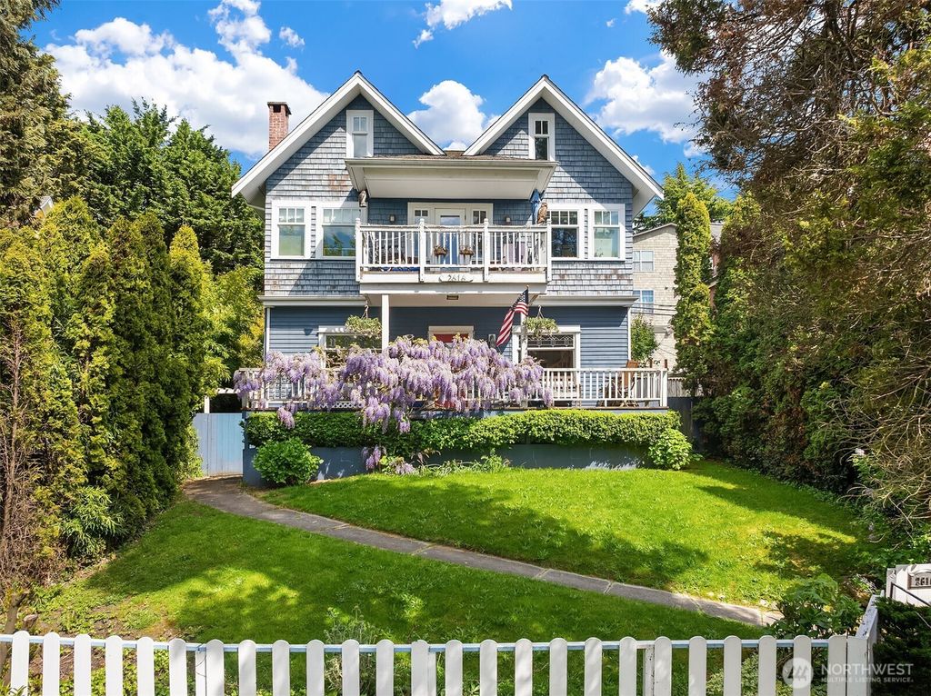 2616 Franklin Avenue E, Seattle, WA 98102