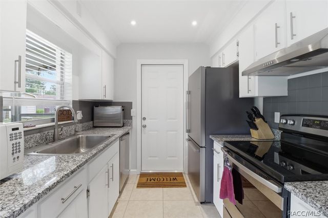 517 S Jefferson Street, Beverly Hills, FL 34465