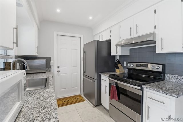 517 S Jefferson Street, Beverly Hills, FL 34465