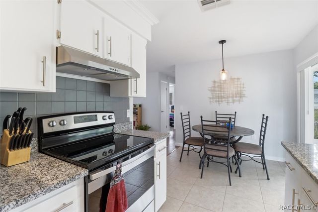 517 S Jefferson Street, Beverly Hills, FL 34465