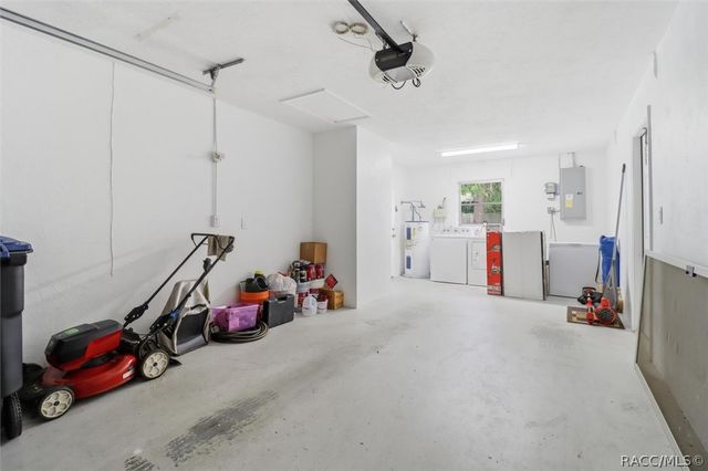 517 S Jefferson Street, Beverly Hills, FL 34465