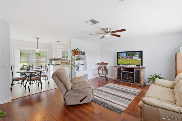 517 S Jefferson Street, Beverly Hills, FL 34465