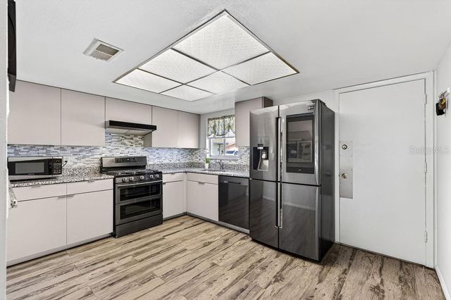 11520 SADDLEBOW LANE, Orlando, FL 32821