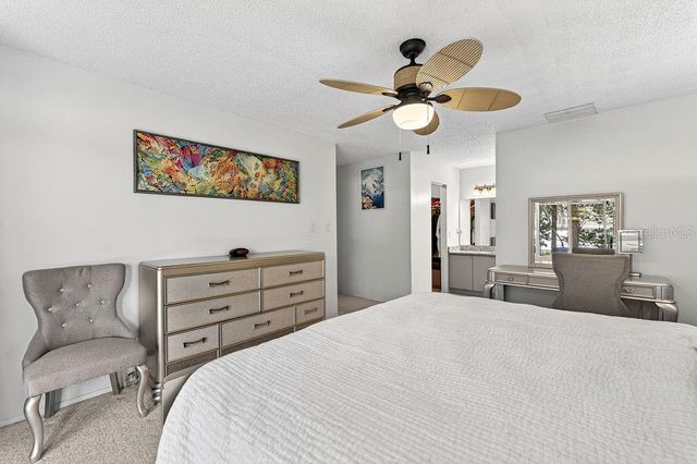 11520 SADDLEBOW LANE, Orlando, FL 32821