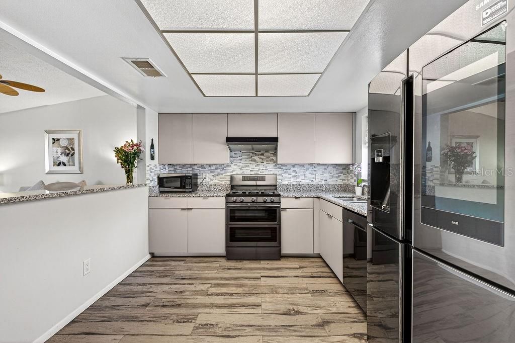 Image 18 of property listing at 11520 SADDLEBOW LANE, Orlando, FL 32821