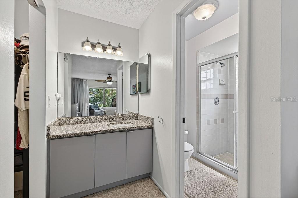 Image 23 of property listing at 11520 SADDLEBOW LANE, Orlando, FL 32821