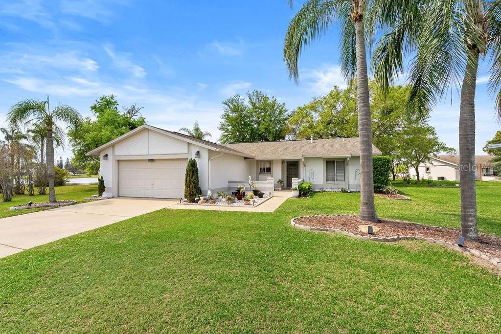 Image 35 of property listing at 11520 SADDLEBOW LANE, Orlando, FL 32821