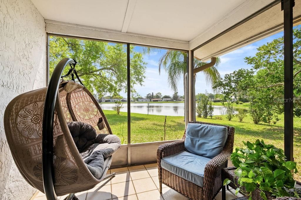 Image 6 of property listing at 11520 SADDLEBOW LANE, Orlando, FL 32821