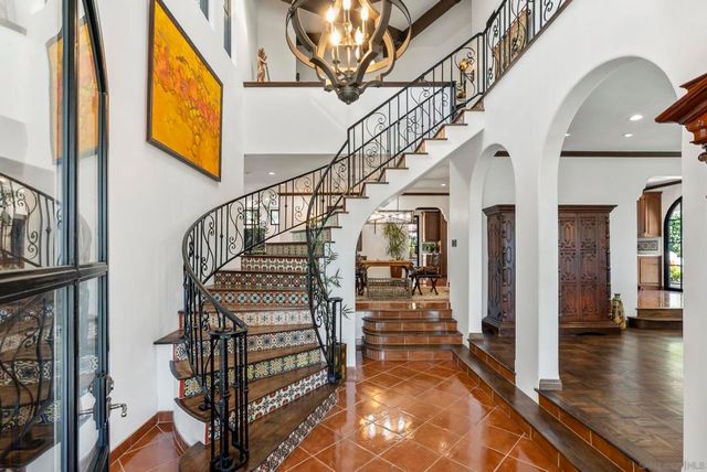 2103 Sunnyside Ave, El Cajon, CA 92019