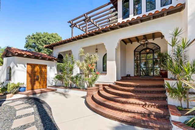 2103 Sunnyside Ave, El Cajon, CA 92019