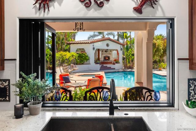 2103 Sunnyside Ave, El Cajon, CA 92019