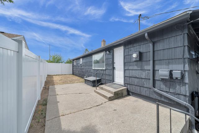 6204 N Morton St, Spokane, WA 99208