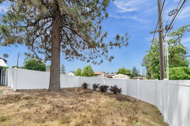 6204 N Morton St, Spokane, WA 99208