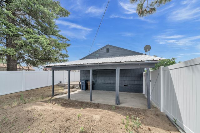 6204 N Morton St, Spokane, WA 99208