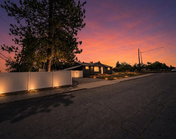 6204 N Morton St, Spokane, WA 99208