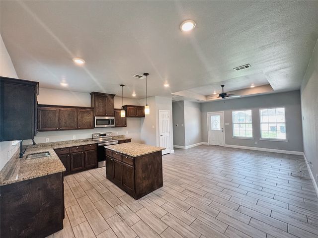 4709 Henry Street, Greenville, TX 75401