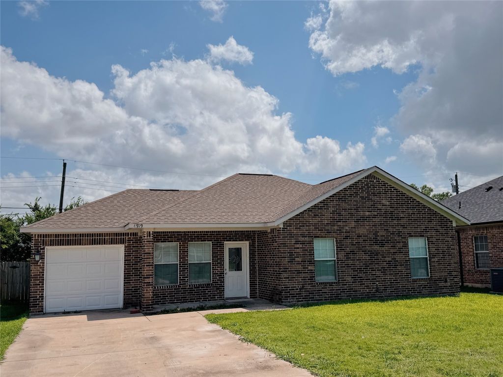 4709 Henry Street, Greenville, TX 75401