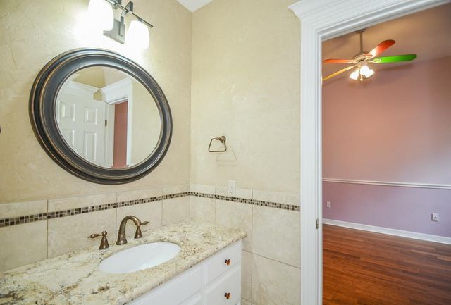 2326 Walnut Bend Lane, Houston, TX 77042