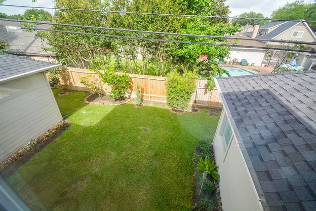 2326 Walnut Bend Lane, Houston, TX 77042