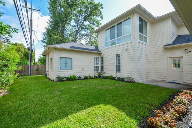 2326 Walnut Bend Lane, Houston, TX 77042