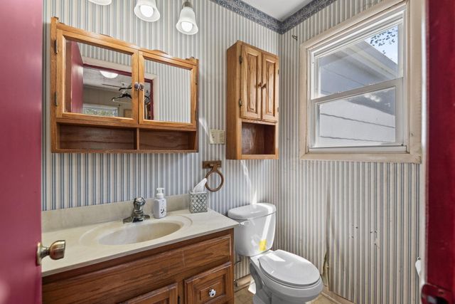 1804 Burlington Beach Road, Valparaiso, IN 46383