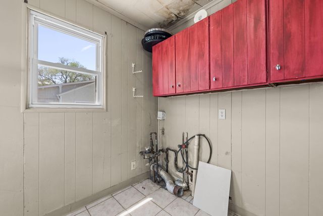 1804 Burlington Beach Road, Valparaiso, IN 46383
