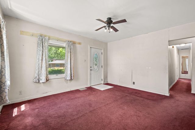 1804 Burlington Beach Road, Valparaiso, IN 46383