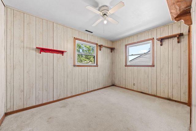 1804 Burlington Beach Road, Valparaiso, IN 46383
