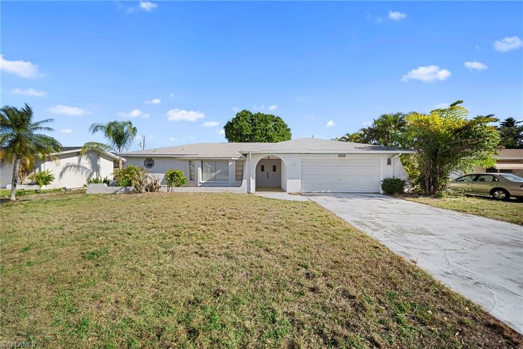 219 46th TER, CAPE CORAL, FL 33904 — exterior