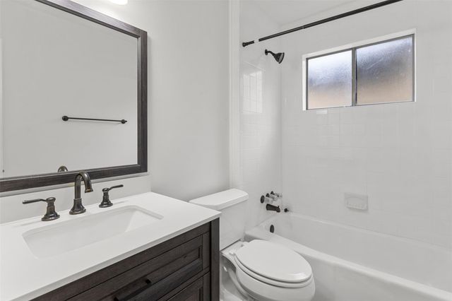 11704 Natrona DR, Austin, TX 78759