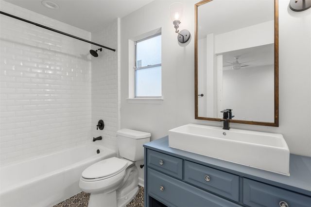 11704 Natrona DR, Austin, TX 78759